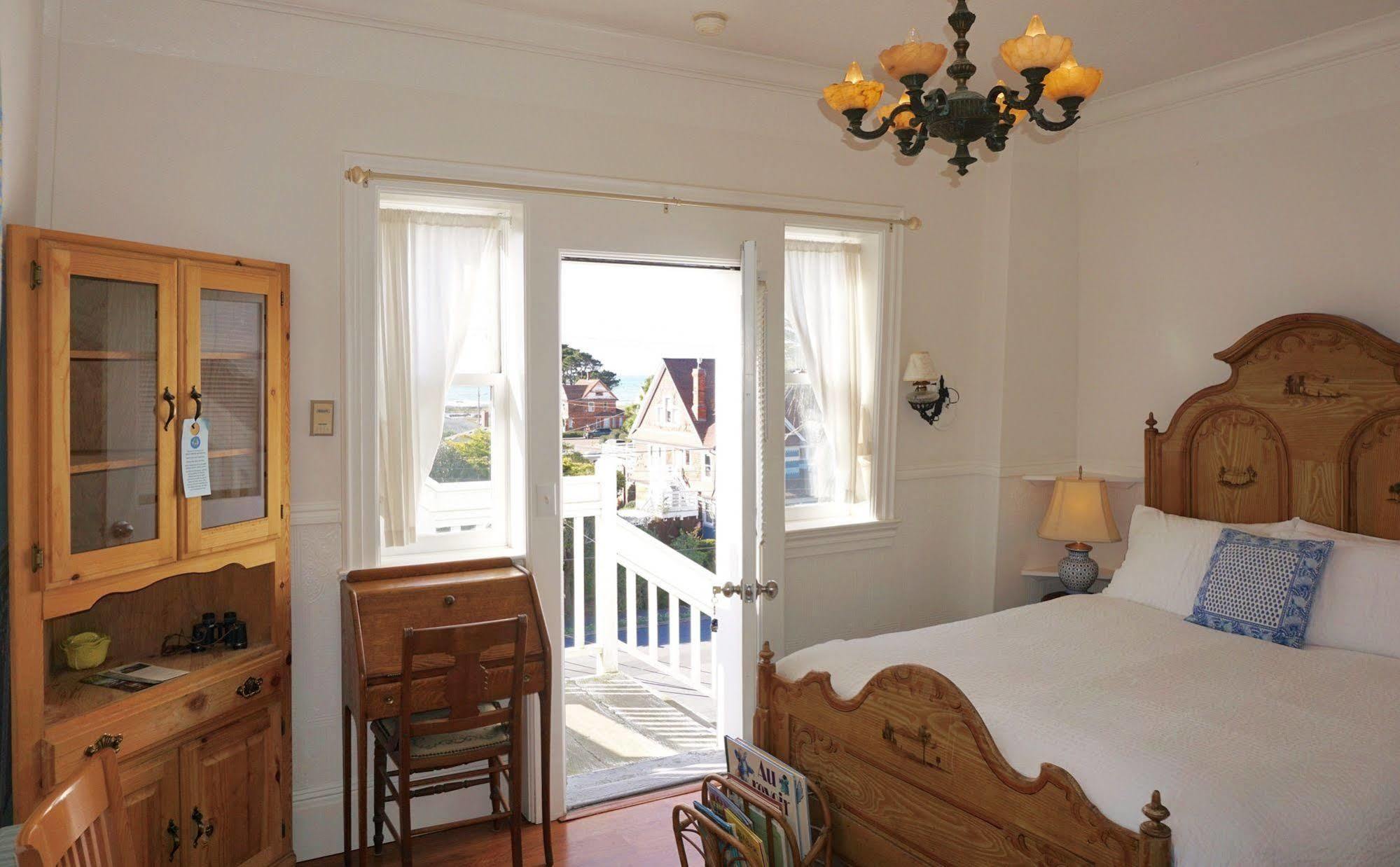 Weller House Inn Fort Bragg Bagian luar foto